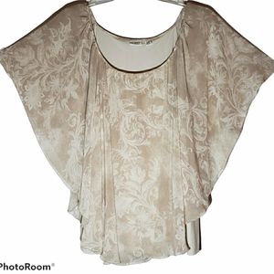 Cato women's plus size 28W lightweight butterfly geometric pullover blouse. 980